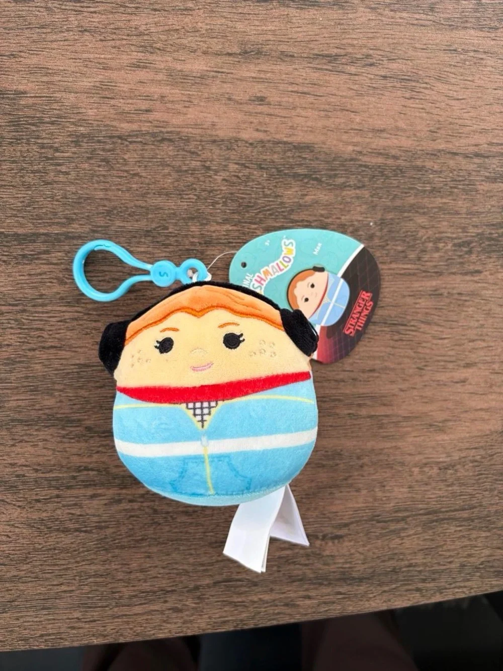 Stranger Things Max plush keychain - Picture 2 of 4
